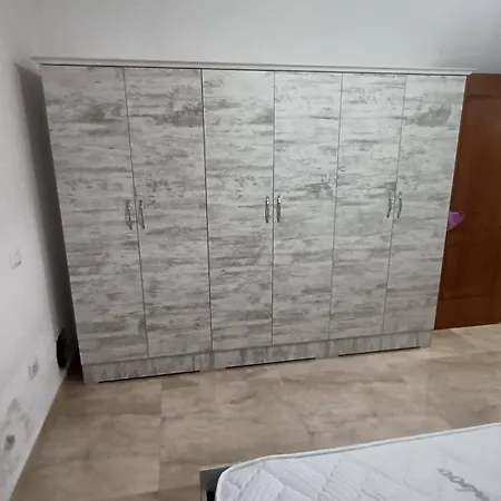 Kledi & Ilda Lägenhet *